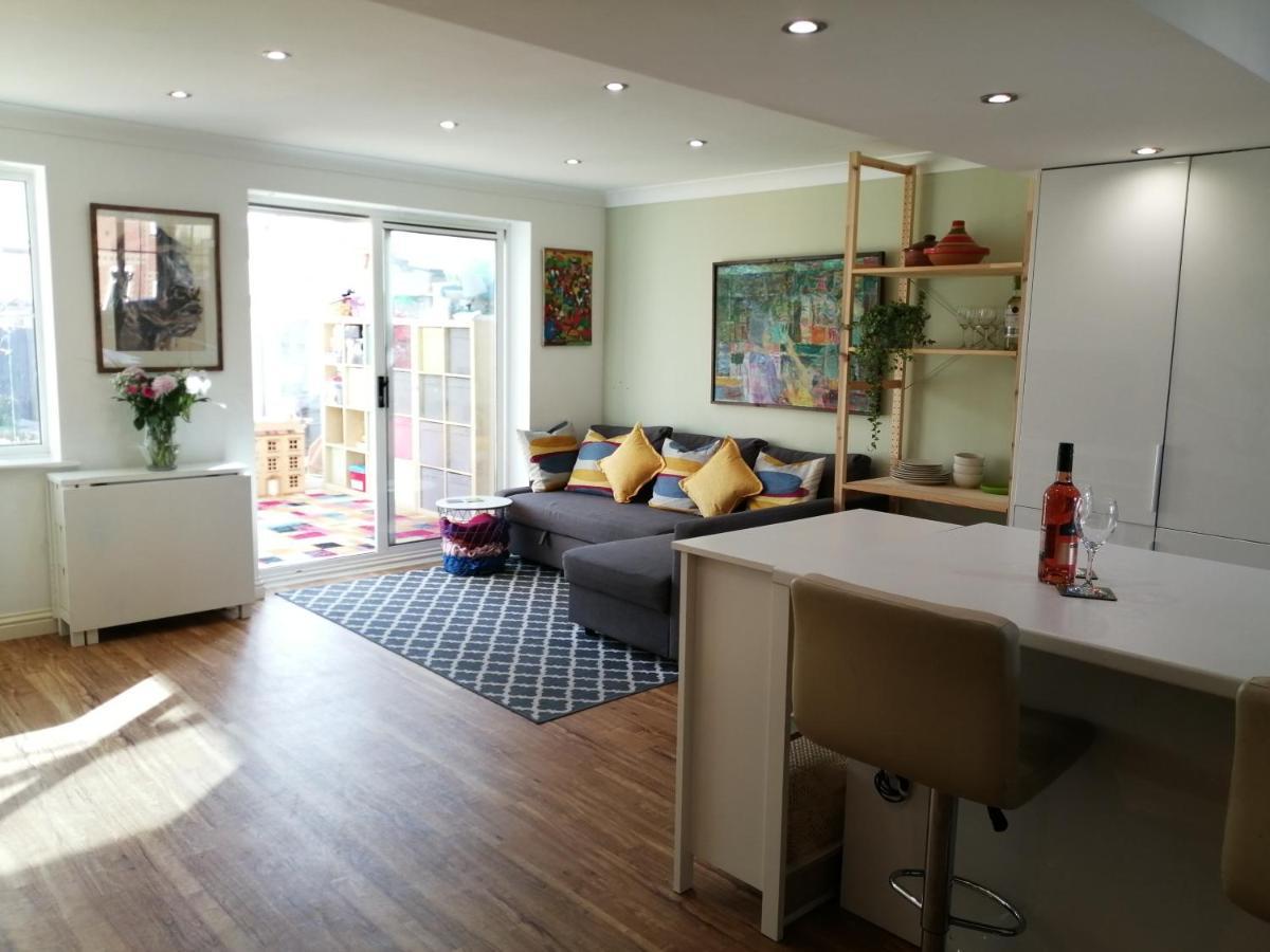Spacious Townhouse With Sea Views Near Cardiff Barry Exterior foto